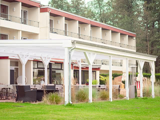 Seehotel Schwanenhof-Hamburg/Lübeck-Terrasse-neu02