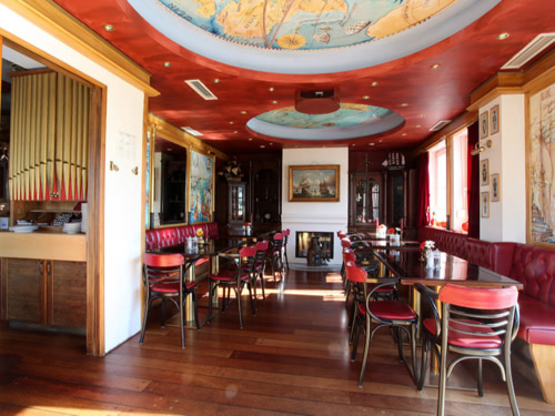 Elegantes Ostseerestaurant mit vielen