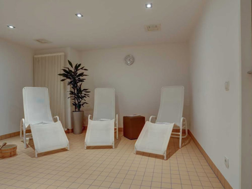 Liegemöglichkeit im Wellnessbereich