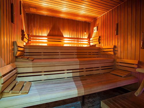 Wellnessbereich mit Finnischer Sauna