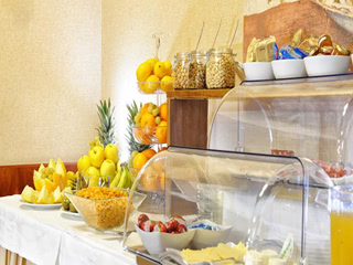 Hotel Apogia Lloyd -Rom/Italien-Buffet
